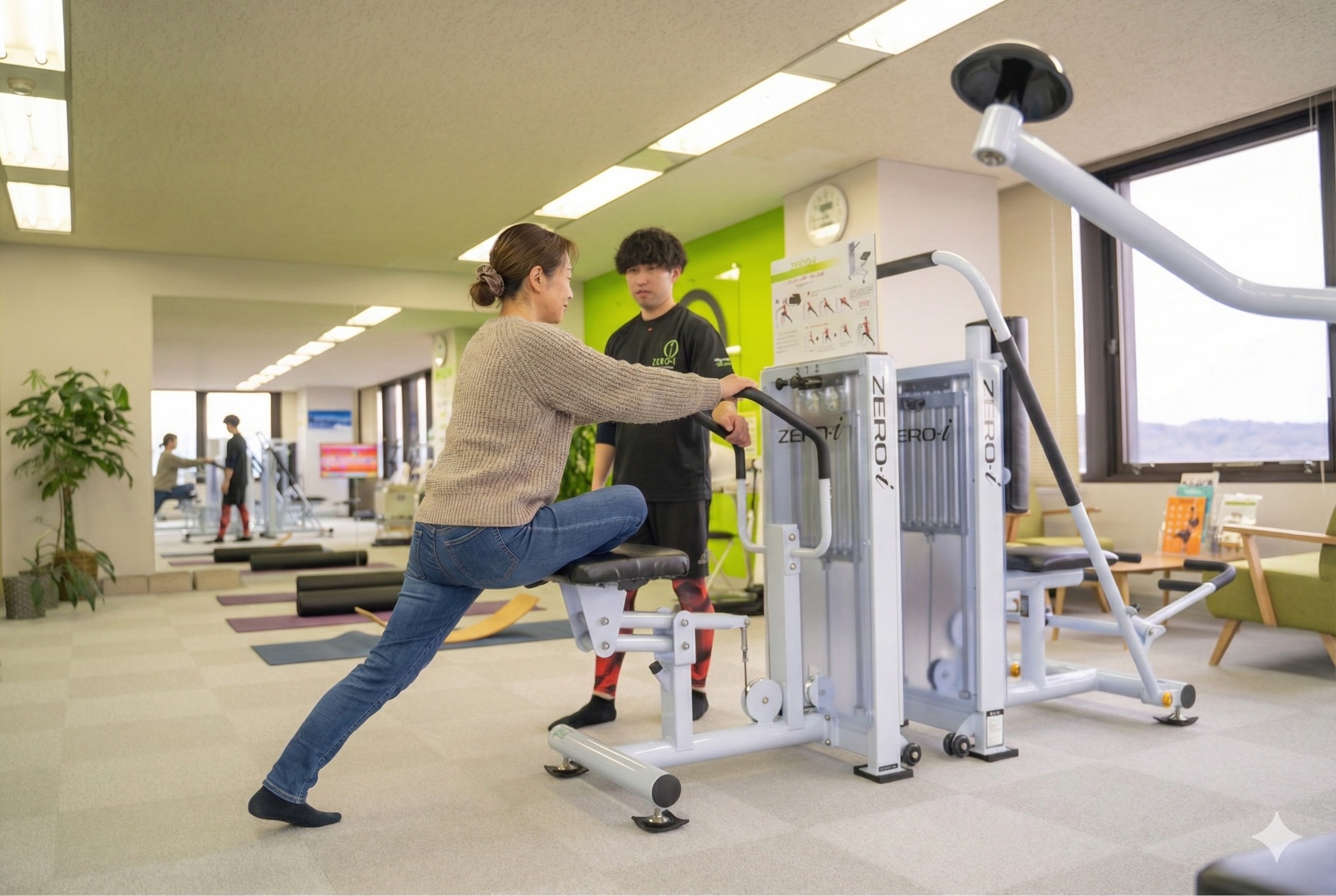 清潔感のあるジム内のマシン